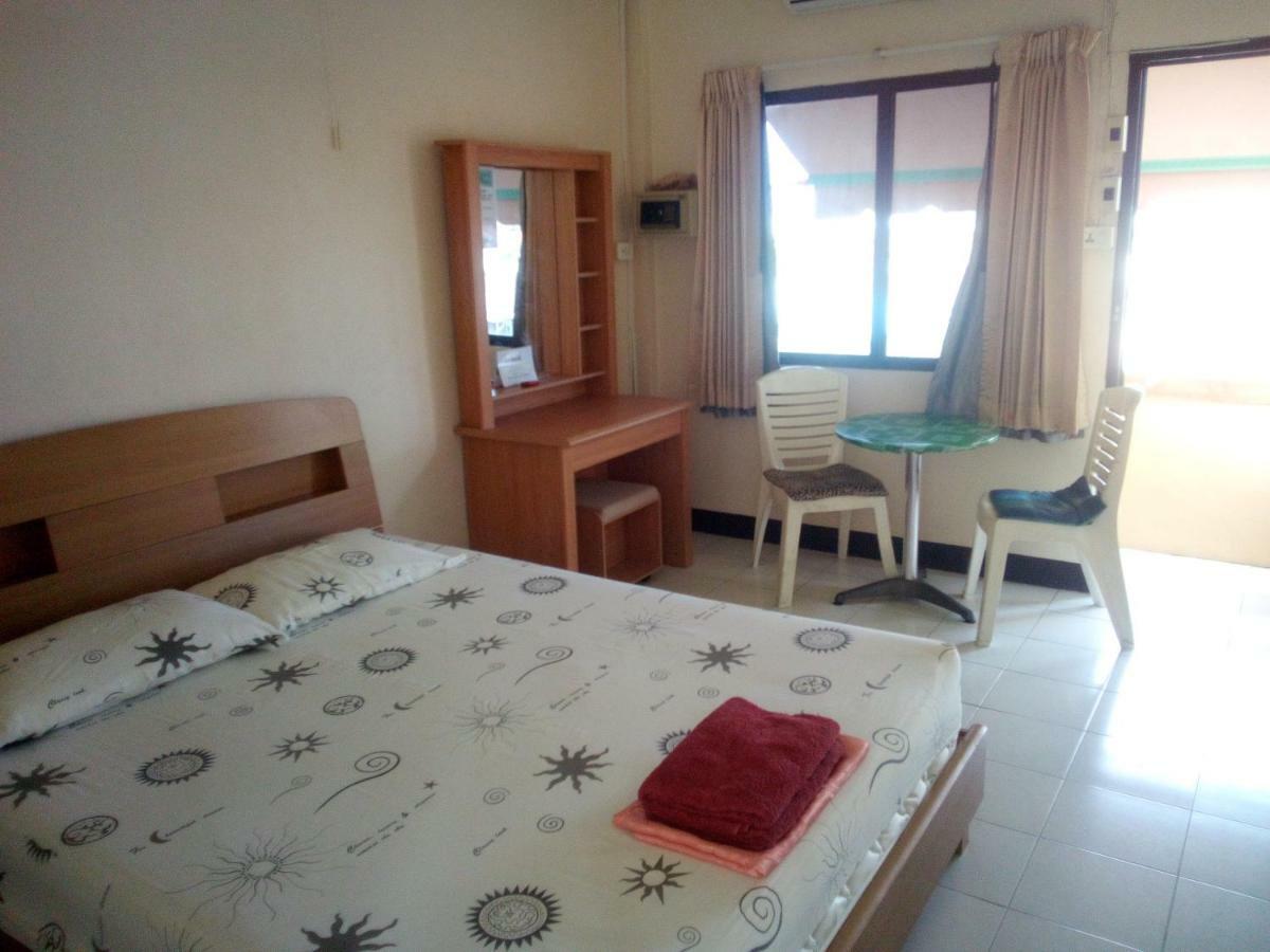 M & A Guesthouse Hua Hin Ngoại thất bức ảnh